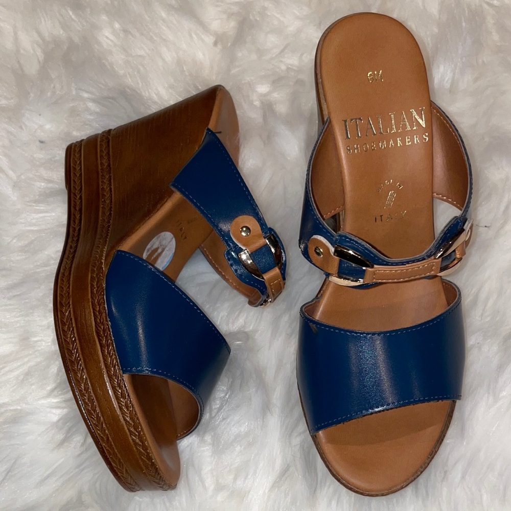 Italian Shoemakers wedges. Blue and brown leather